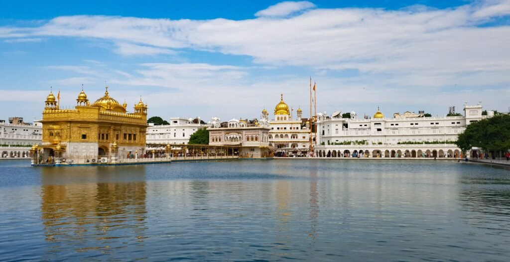 ਸ੍ਰੀ ਹਰਿਮੰਦਰ ਸਾਹਿਬ